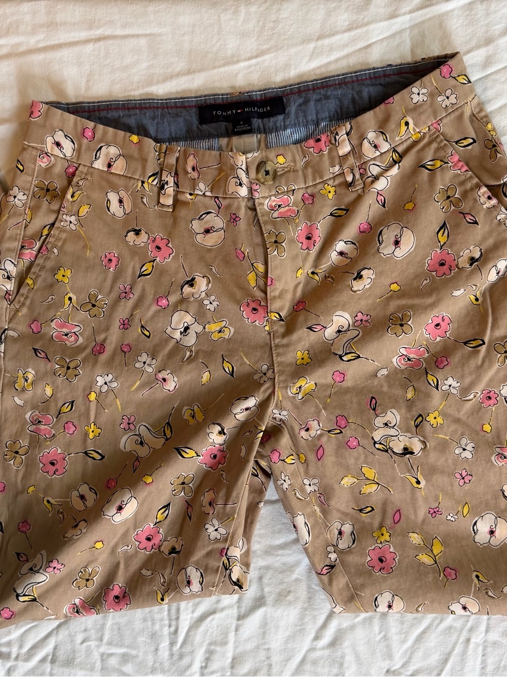 Tommy Hilfiger Beige & Floral Crop Pants
